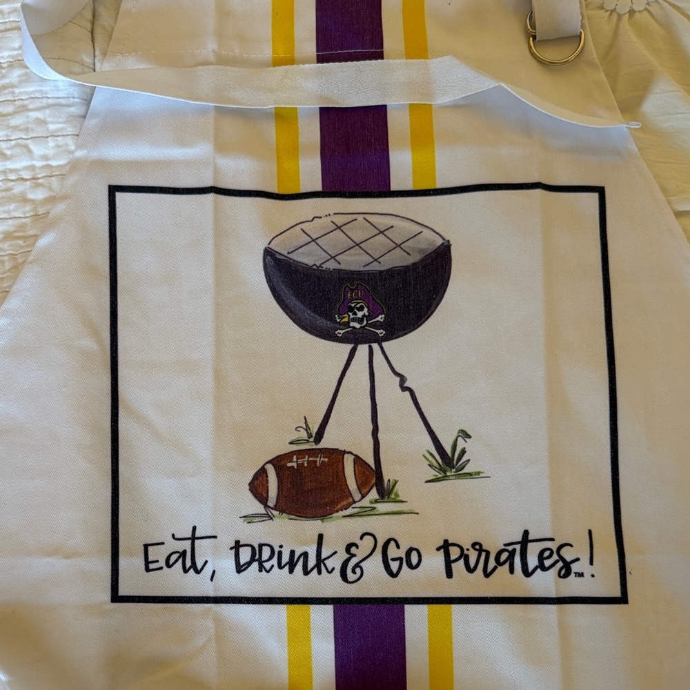 ✅NWOT ECU Pirate Apron with Purple & Yellow Accents. Adjustable neck/waist